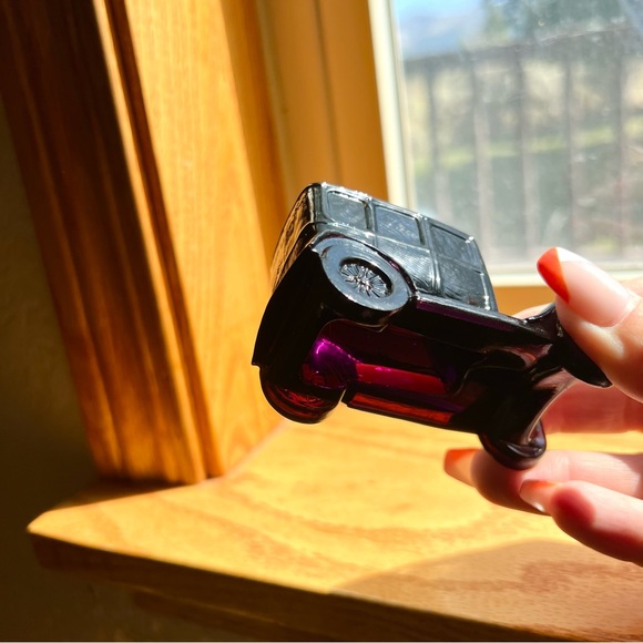 VINTAGE BOYD ART GLASS TAXICAB AMETHYST DEEP PURPLE - Picture 5 of 5